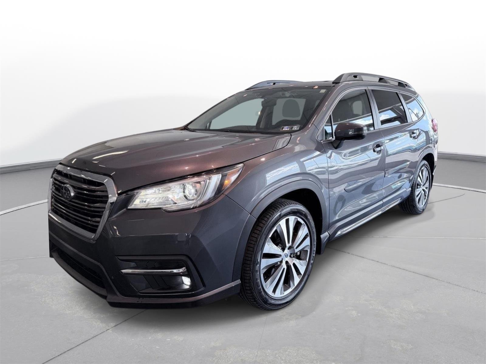 Used 2020 Subaru Ascent Limited w/ Technology Package AWD/4WD image 2