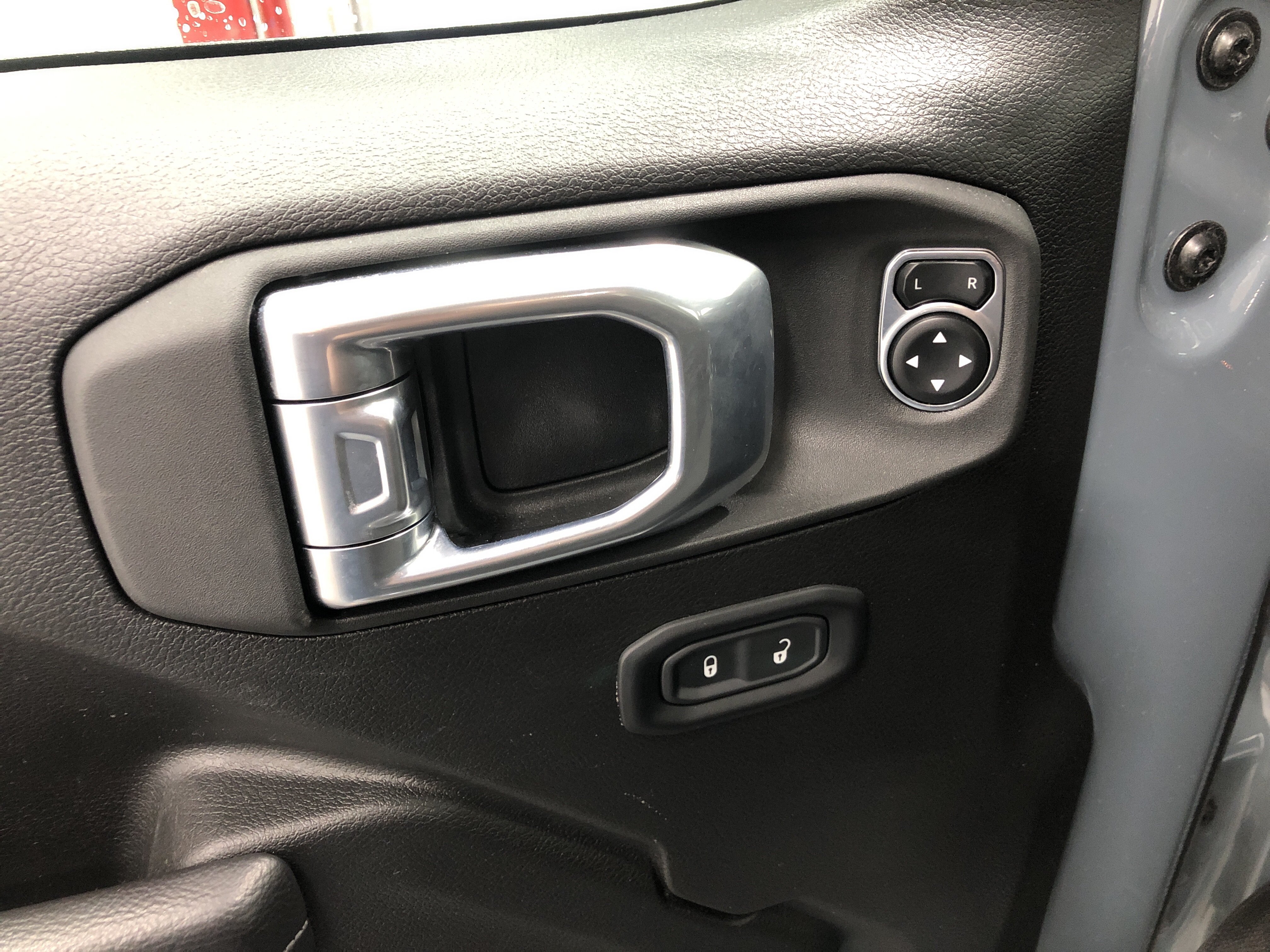 Certified 2025 Jeep Wrangler Unlimited Sport AWD/4WD image 17