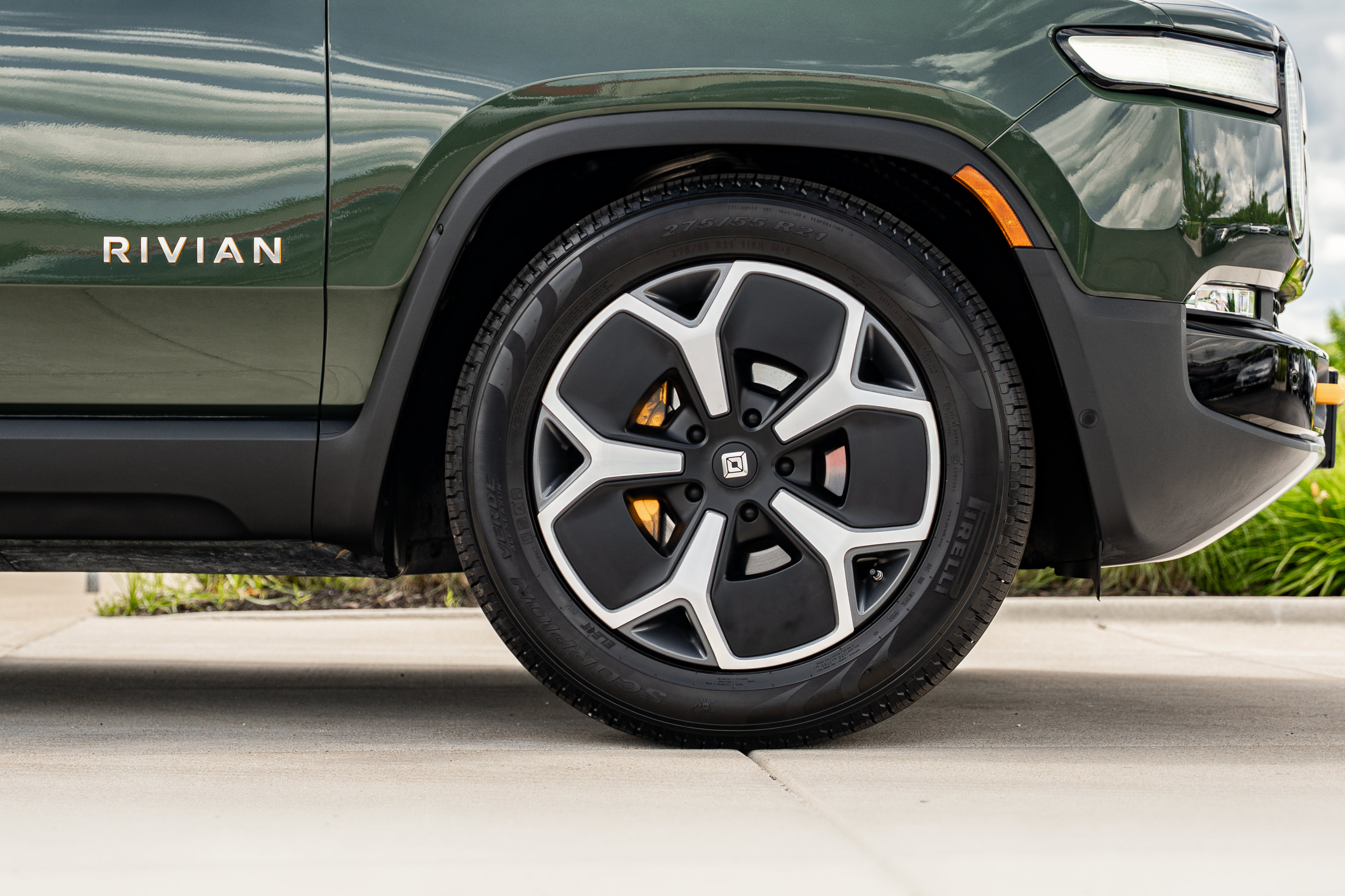 Used 2022 Rivian R1T Adventure AWD/4WD image 34