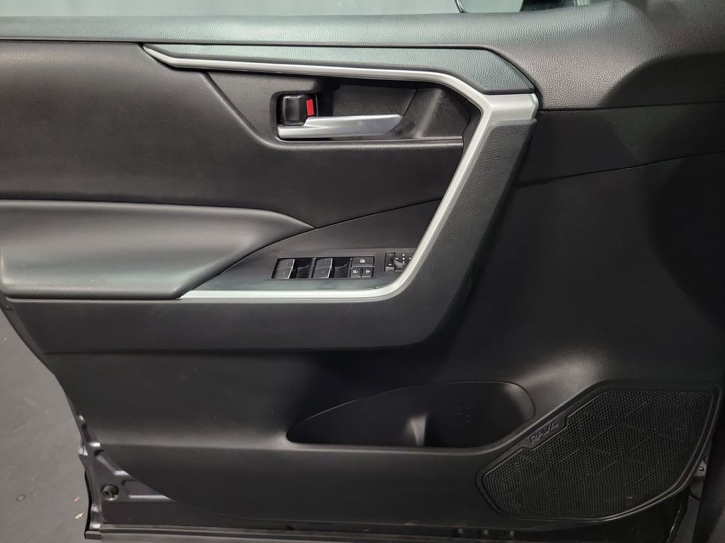 Used 2023 Toyota RAV4 XLE image 22