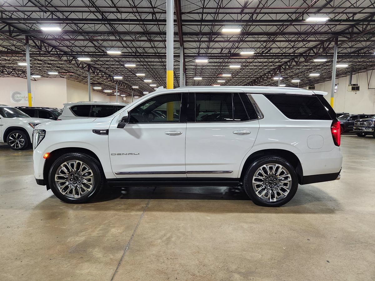 Used 2023 GMC Yukon Denali Ultimate AWD/4WD image 7