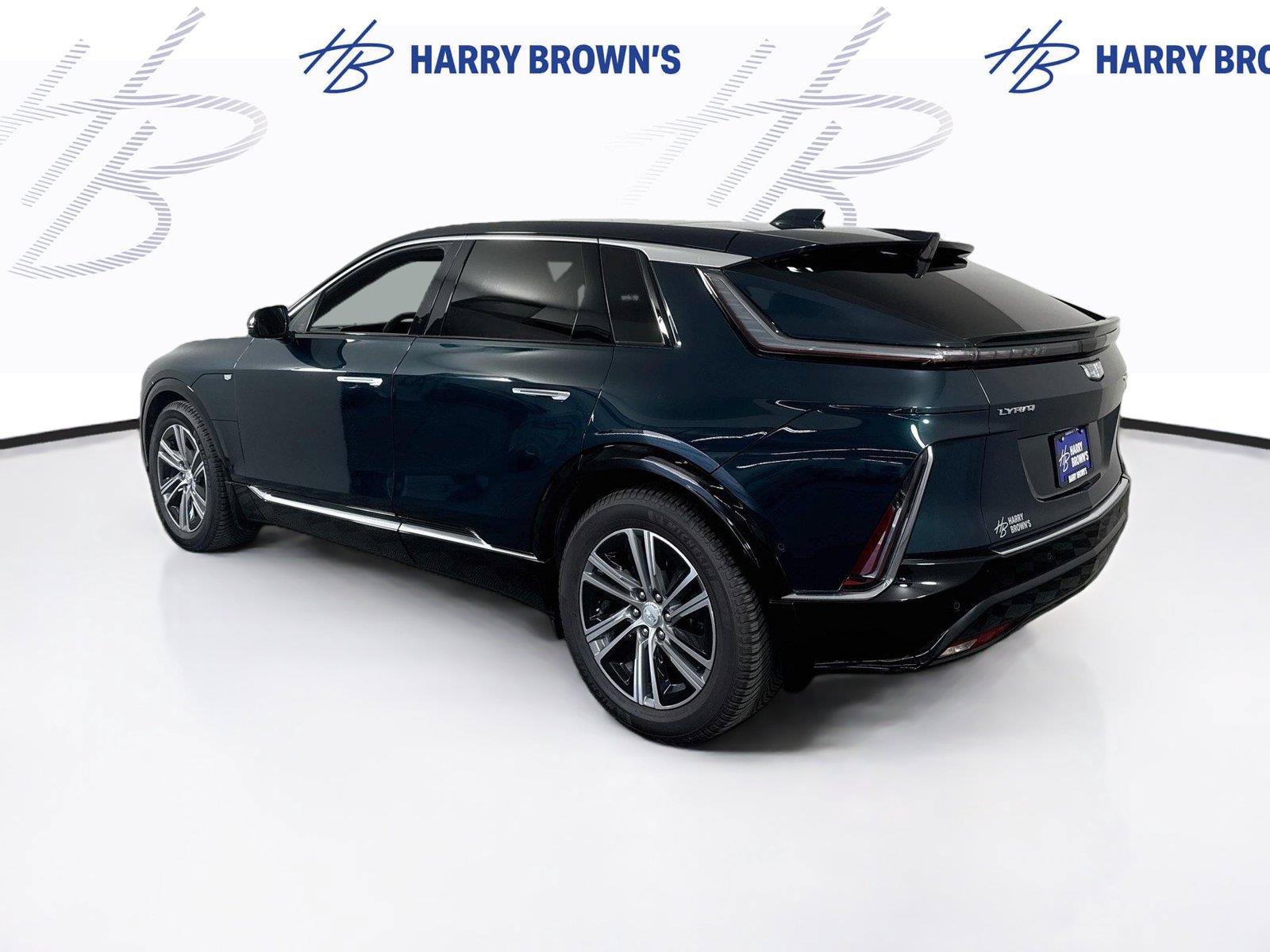 Used 2024 Cadillac Lyriq Luxury w/ LPO, Floor Liner Package AWD/4WD image 29
