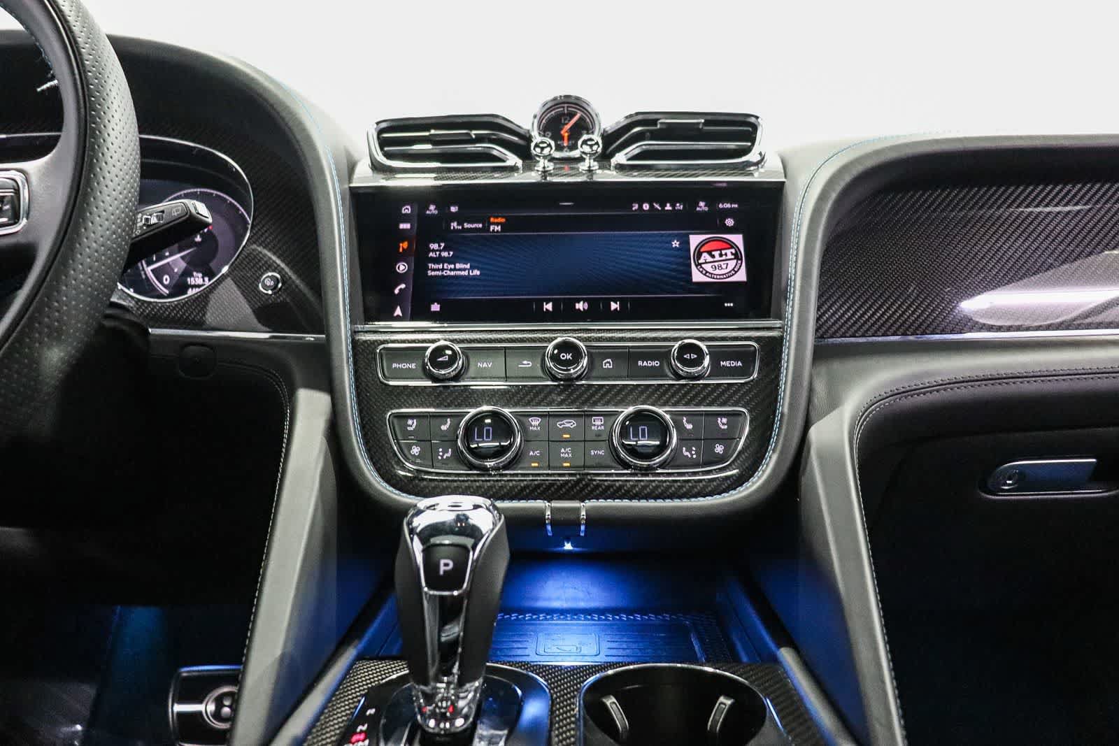 Used 2022 Bentley Bentayga Speed AWD/4WD image 14