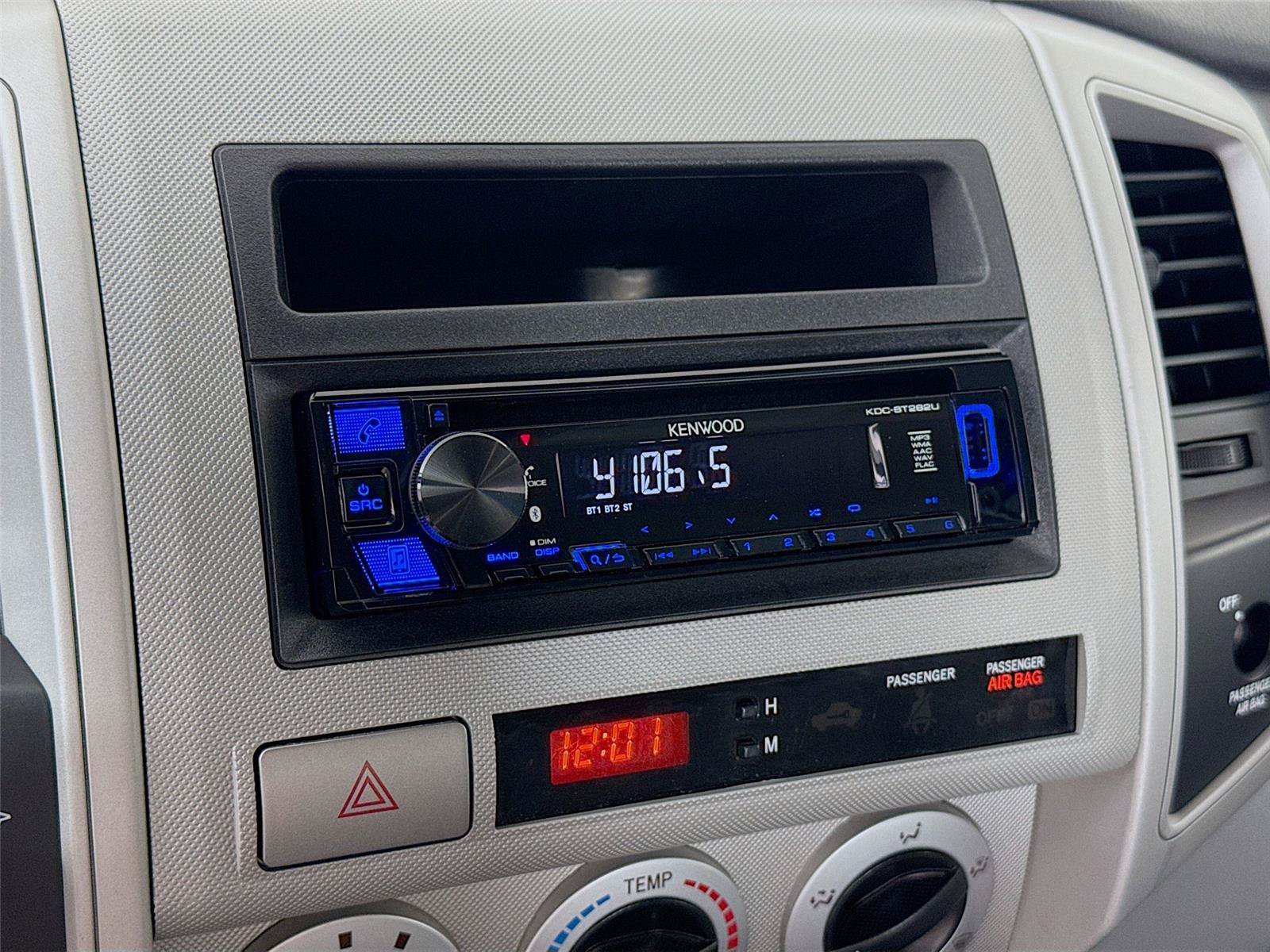 Used 2011 Toyota Tacoma 4x4 Access Cab V6 w/ TRD Sport Pkg image 7