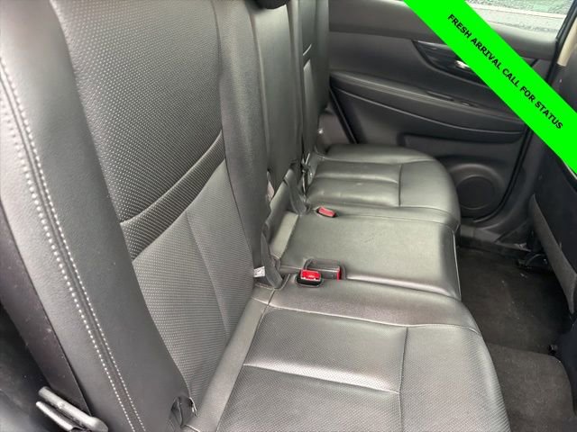 Used 2018 Nissan Rogue SL AWD/4WD image 9