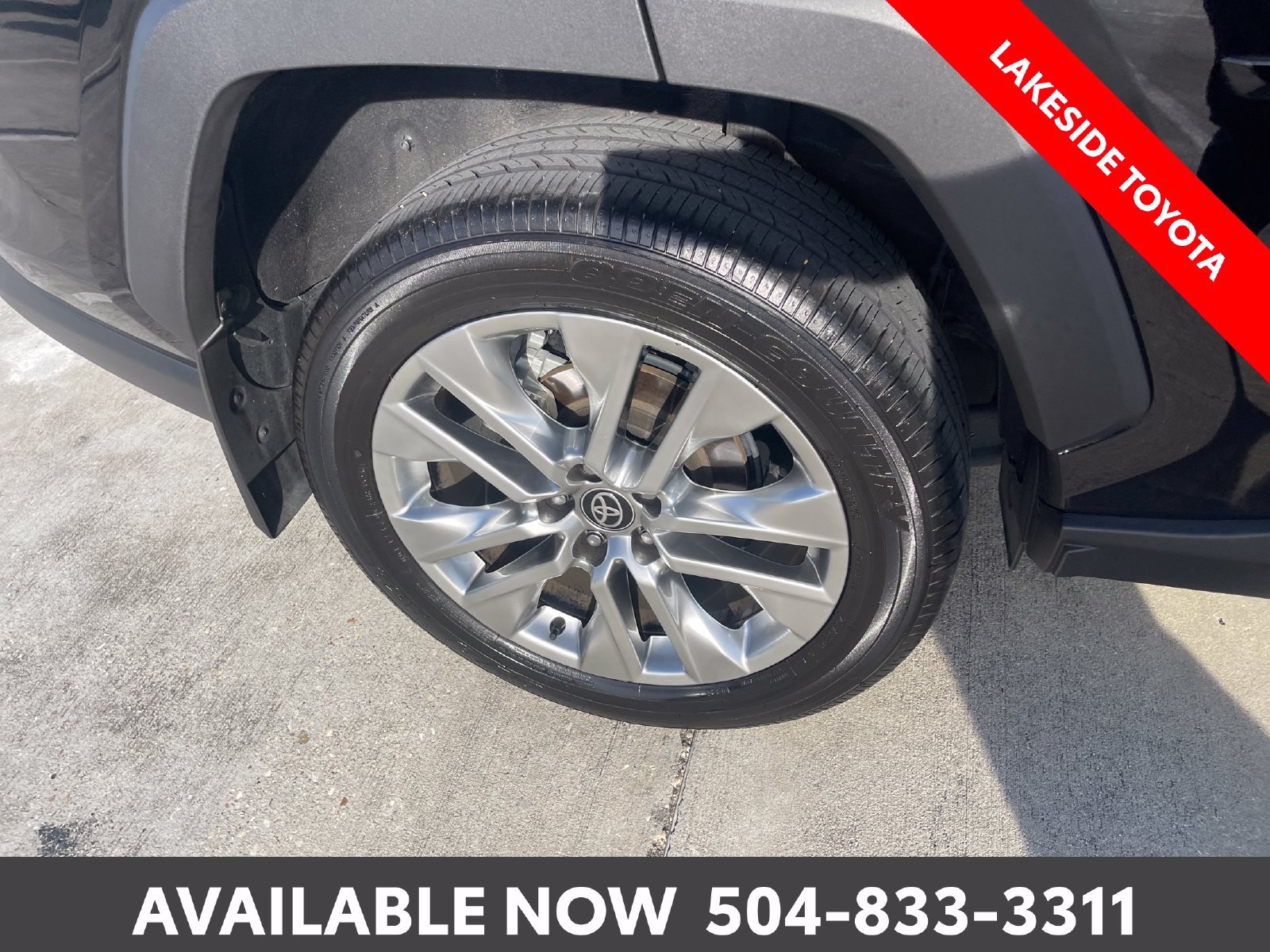 Used 2025 Toyota RAV4 XLE Premium FWD image 12