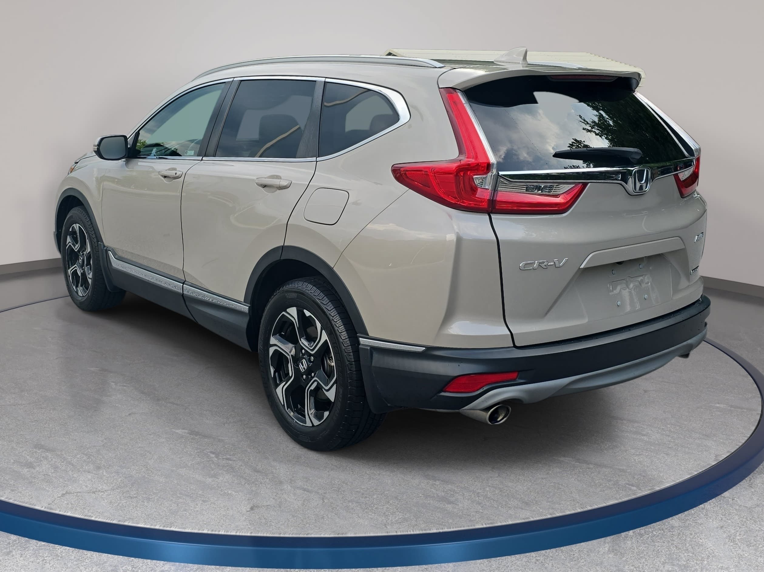 Used 2019 Honda CR-V Touring image 7