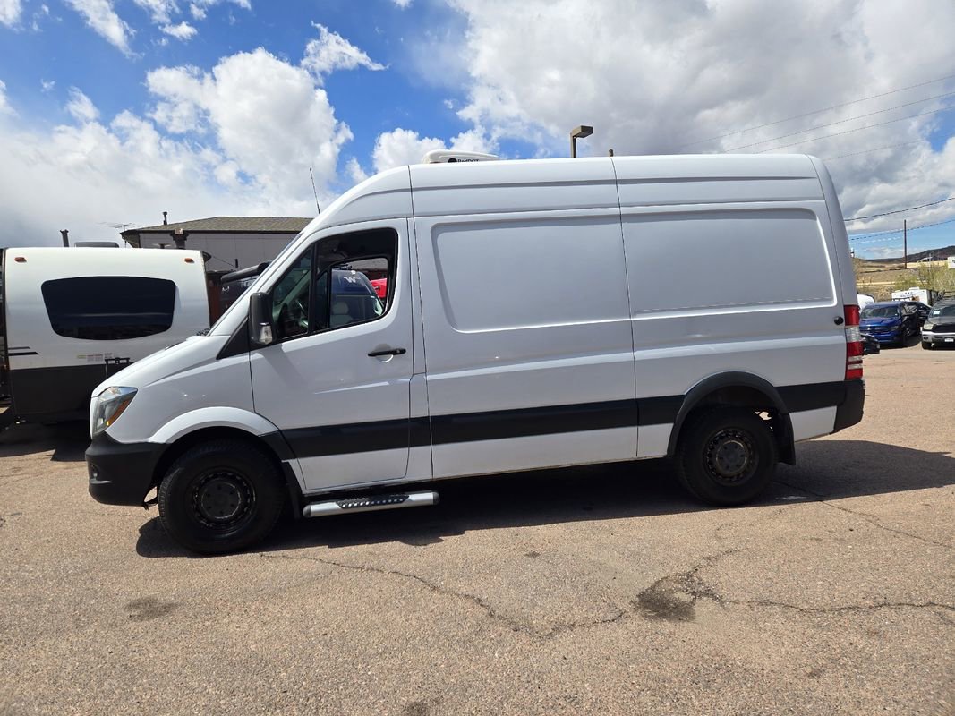 Used 2017 Mercedes-Benz Sprinter 2500 image 5