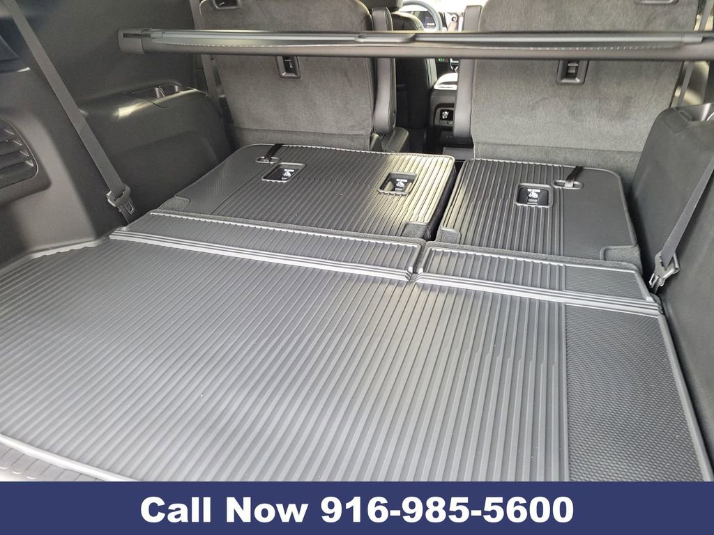 New 2026 Chevrolet Traverse Z71 w/ LPO, Floor Liner Package image 31