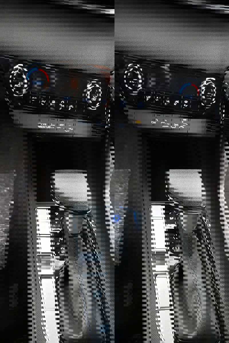 New 2026 Hyundai Elantra Blue image 18