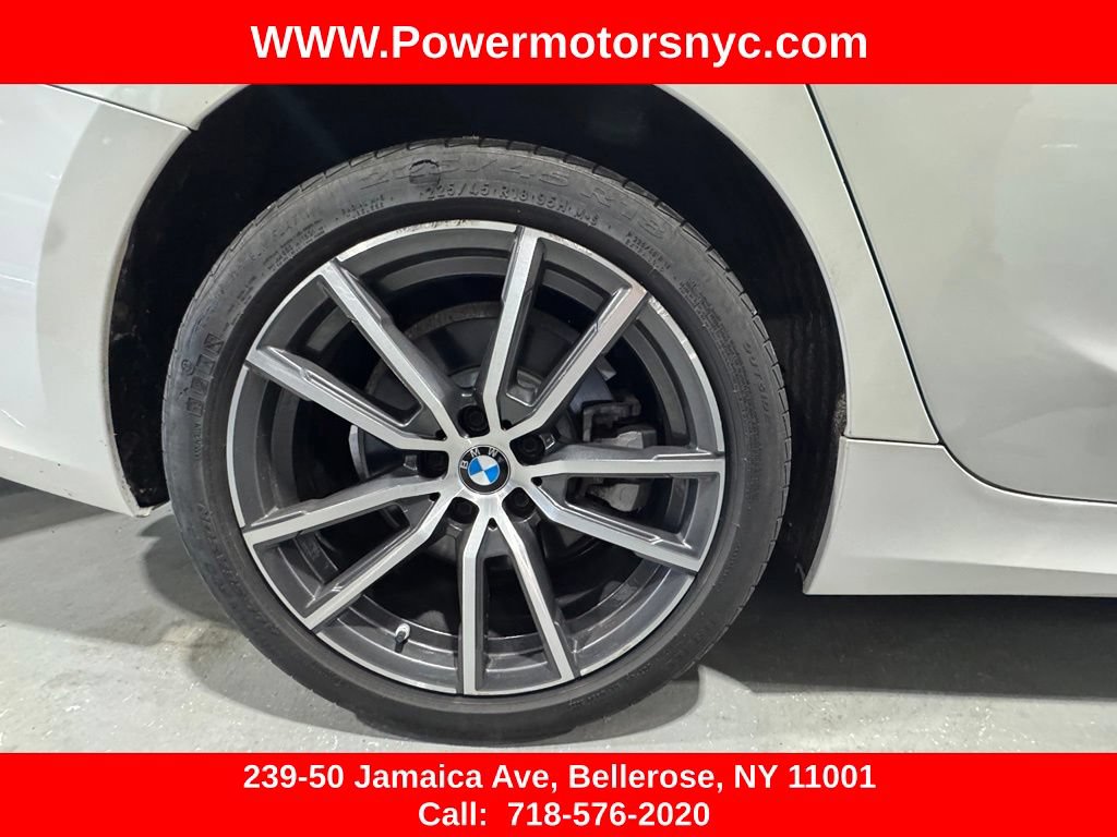 Used 2020 BMW 330i xDrive Sedan w/ Driving Assistance Package AWD/4WD image 17