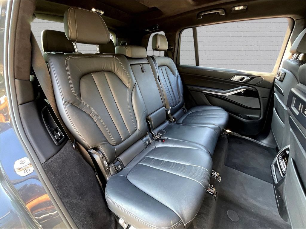Used 2019 BMW X7 xDrive50i w/ M Sport Package AWD/4WD image 22