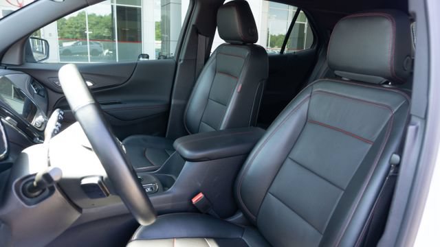 Used 2024 Chevrolet Equinox RS w/ RS Leather Package FWD image 16