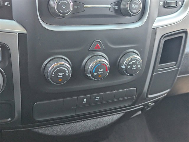 Used 2022 RAM 1500 Classic SLT image 28