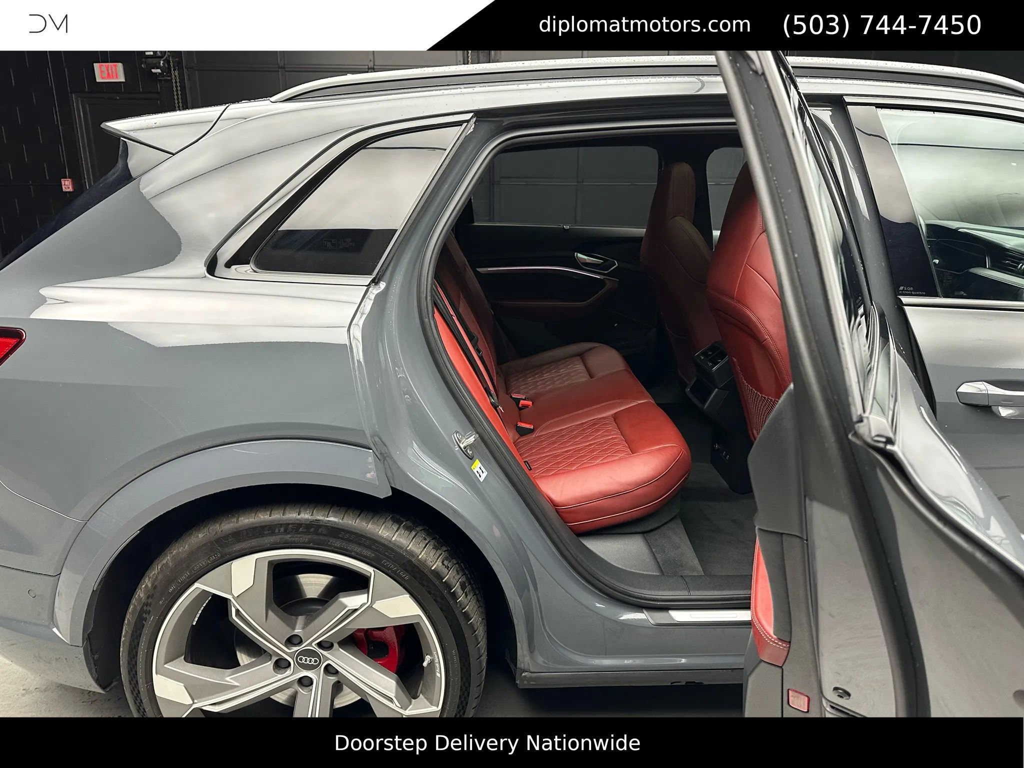 Used 2024 Audi Q8 e-tron Prestige w/ Prestige Package image 21