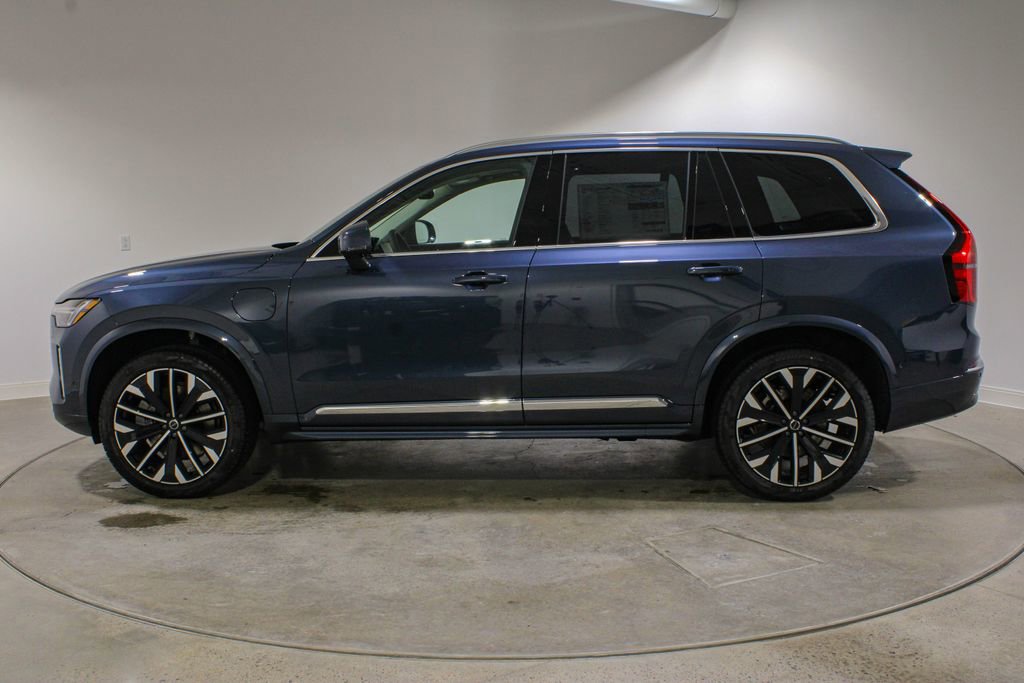 New 2026 Volvo XC90 T8 Plus w/ Protection Package Premier image 2
