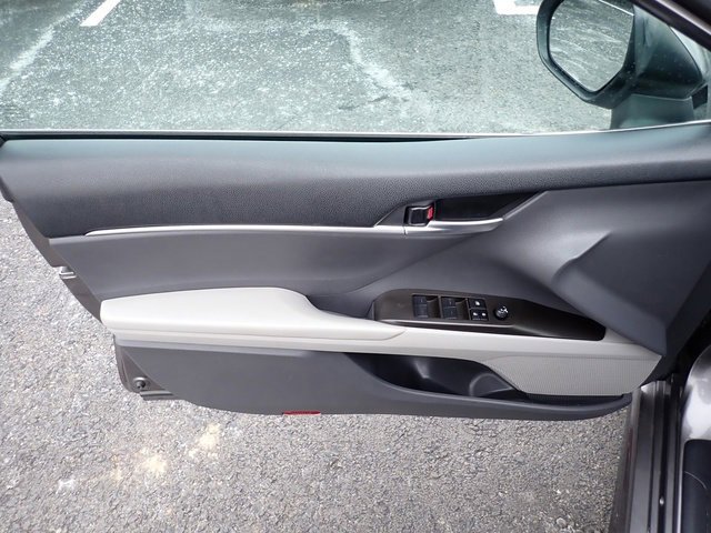 Used 2023 Toyota Camry SE image 20