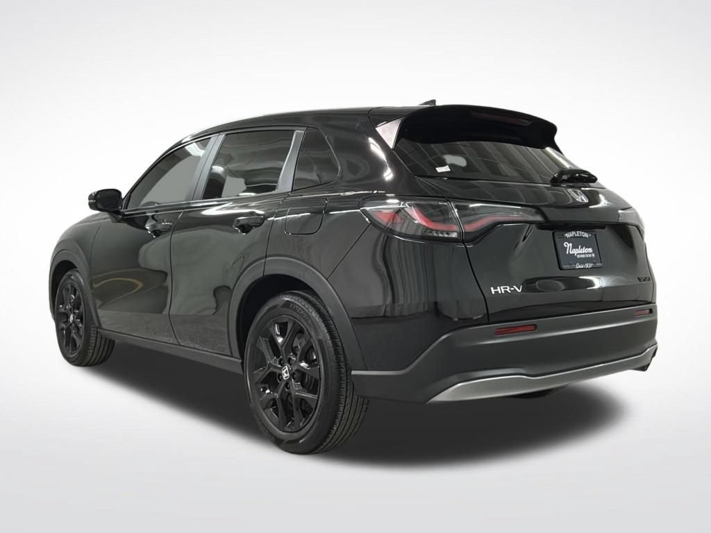 Used 2025 Honda HR-V Sport image 2