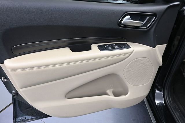 Used 2022 Dodge Durango SXT w/ Anodized Platinum Package AWD/4WD image 28