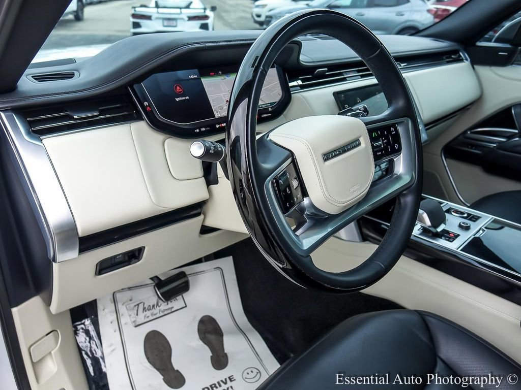 Used 2023 Land Rover Range Rover Long Wheelbase SE image 10