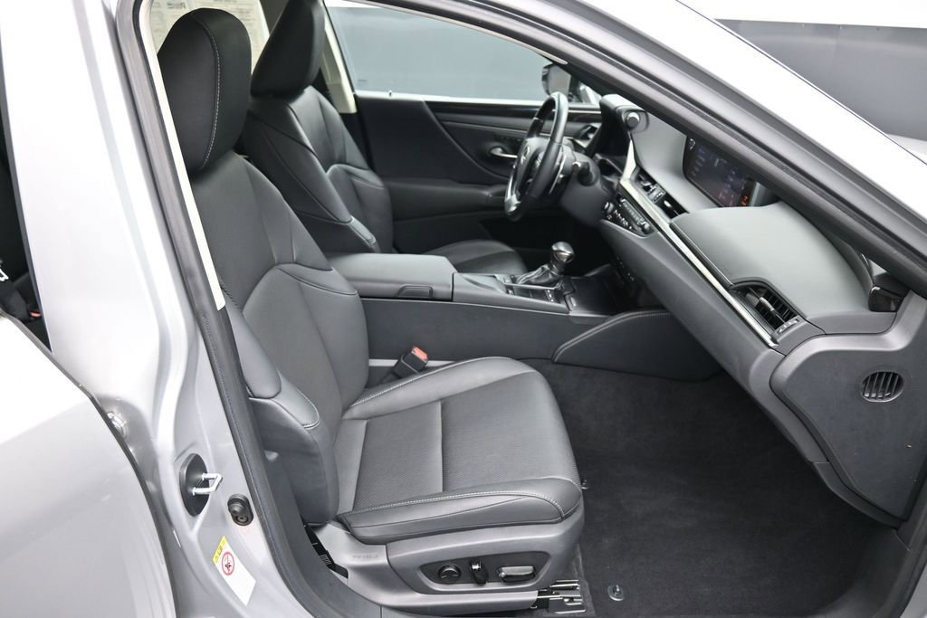 Used 2019 Lexus ES 350 w/ Premium Package FWD image 26