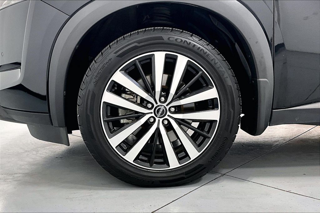 Used 2023 Nissan Pathfinder Platinum FWD image 10
