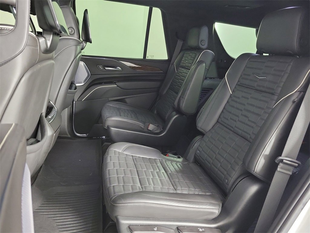 Certified 2023 Cadillac Escalade Sport Platinum w/ LPO, ONYX Package image 12