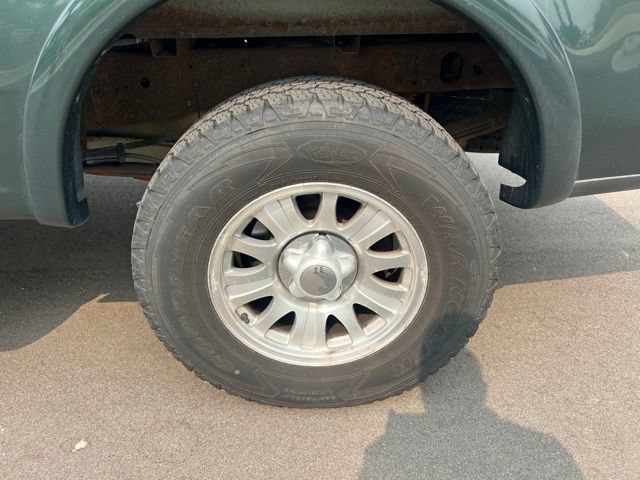 Used 2002 Ford F150 4x4 SuperCrew image 8