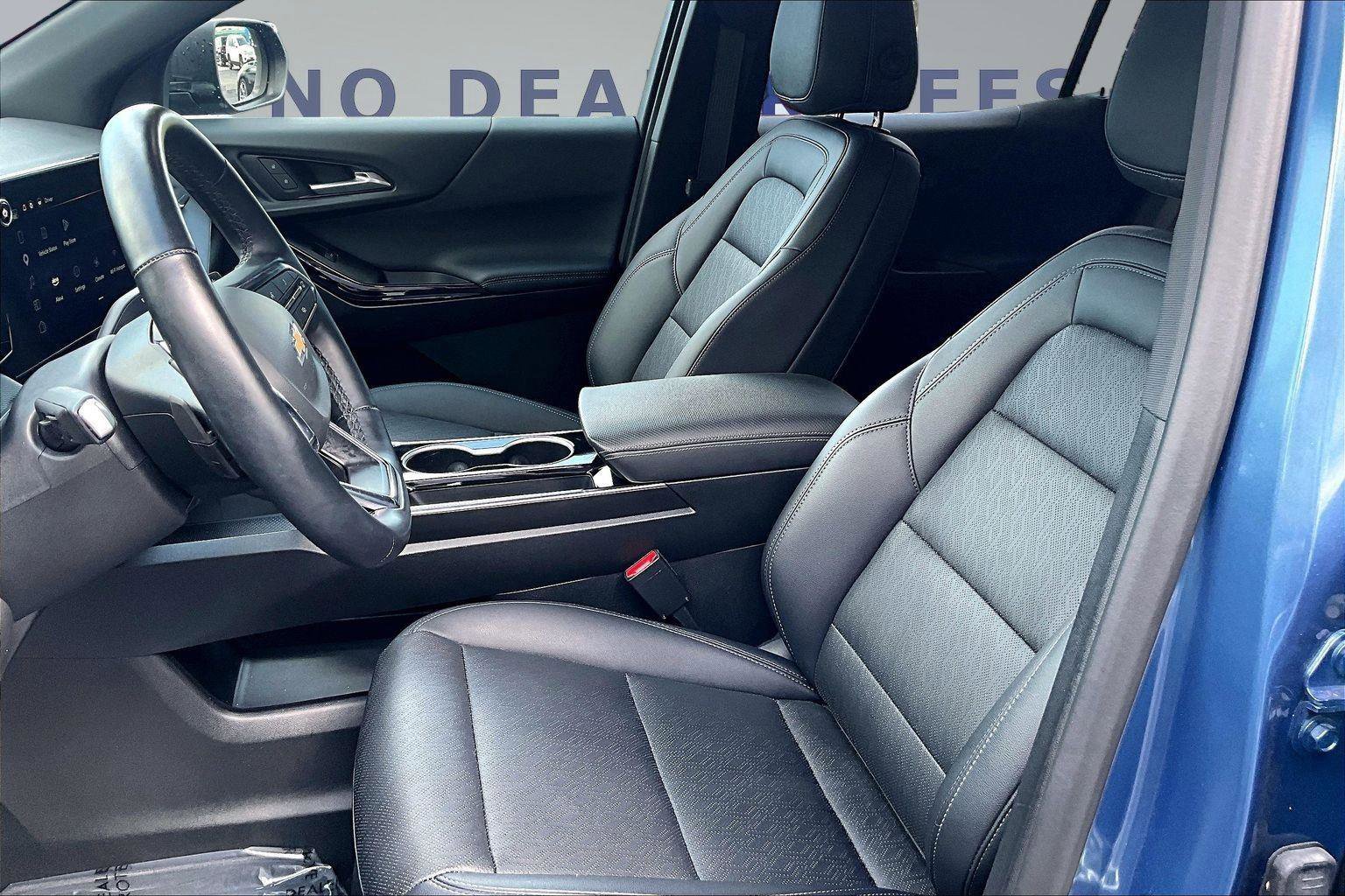 Used 2025 Chevrolet Equinox LT w/ Convenience Package II FWD image 21