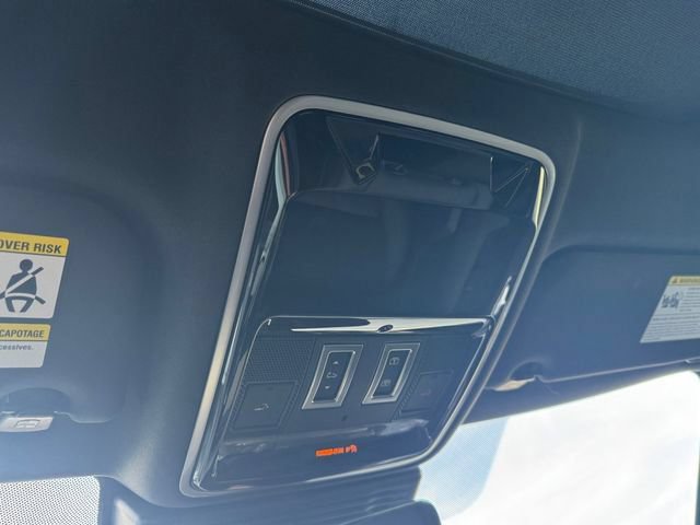 Used 2024 Land Rover Range Rover Velar Dynamic SE AWD/4WD image 26