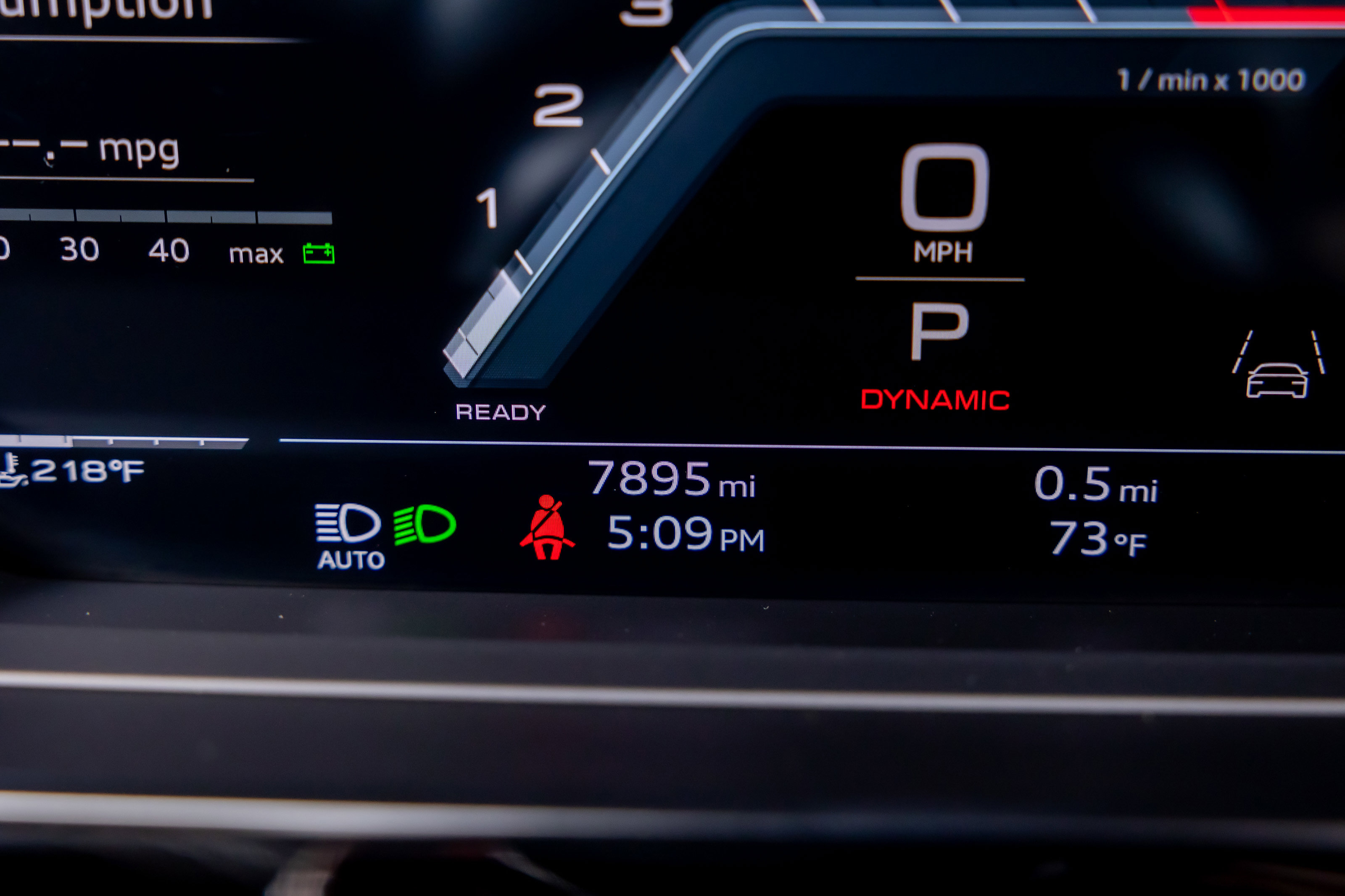Used 2025 Audi S8 AWD/4WD image 13