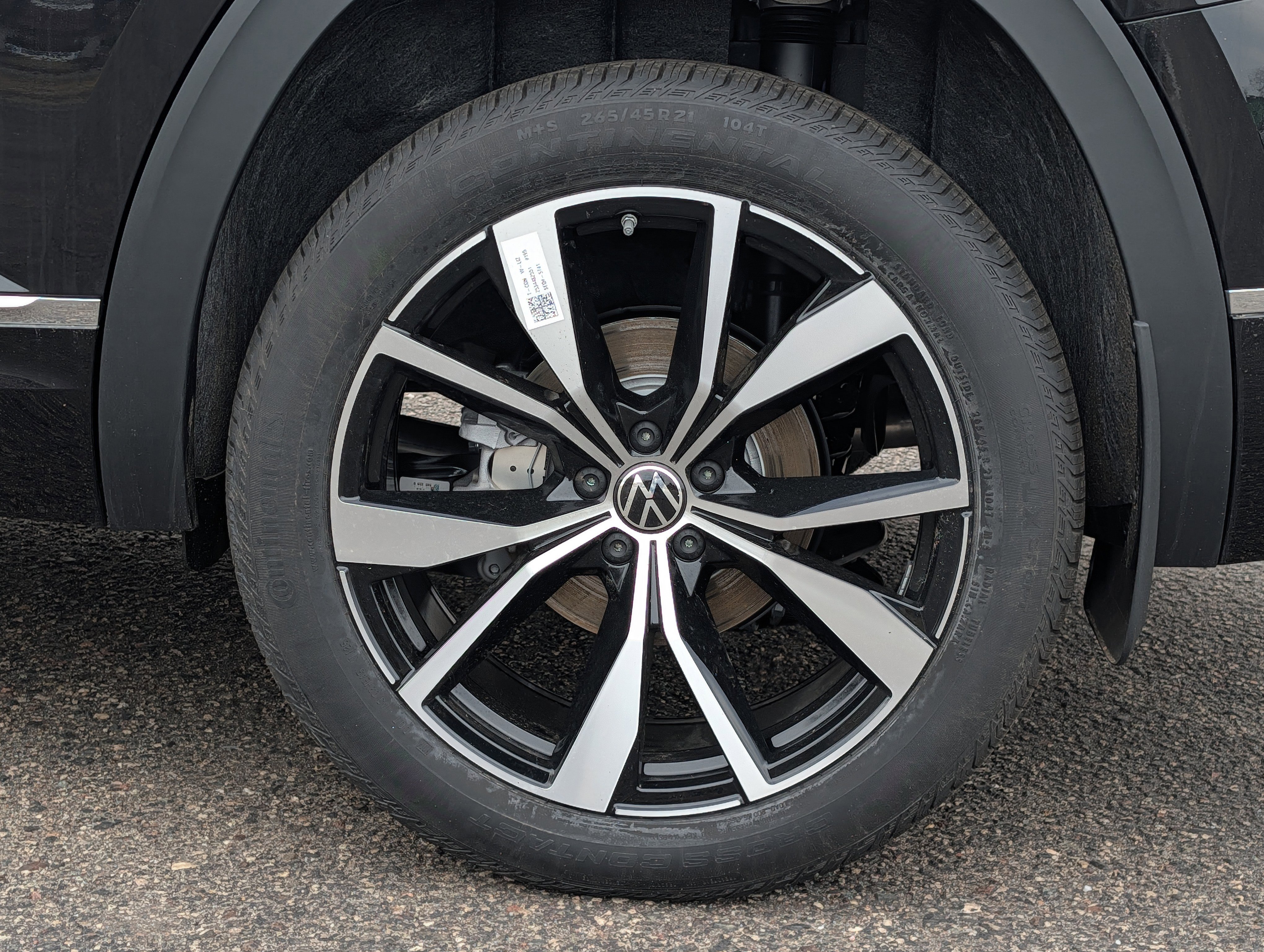 New 2026 Volkswagen Atlas SEL Premium R-Line image 3