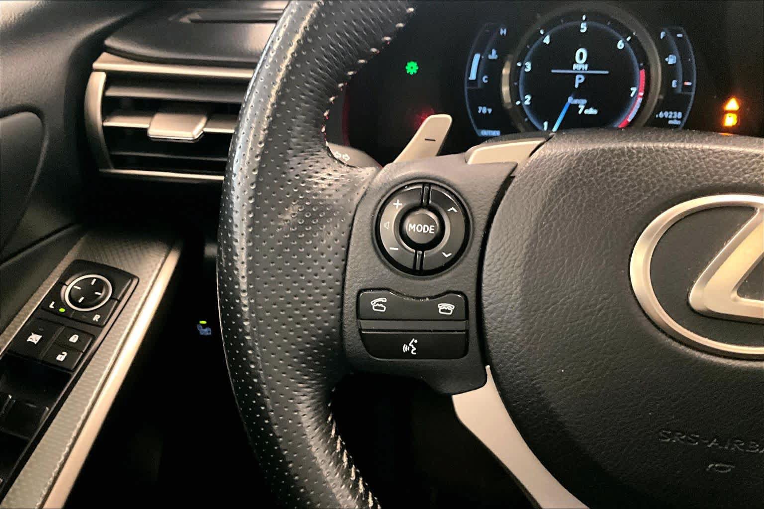 Used 2015 Lexus IS 350 w/ F-Sport Package RWD image 22