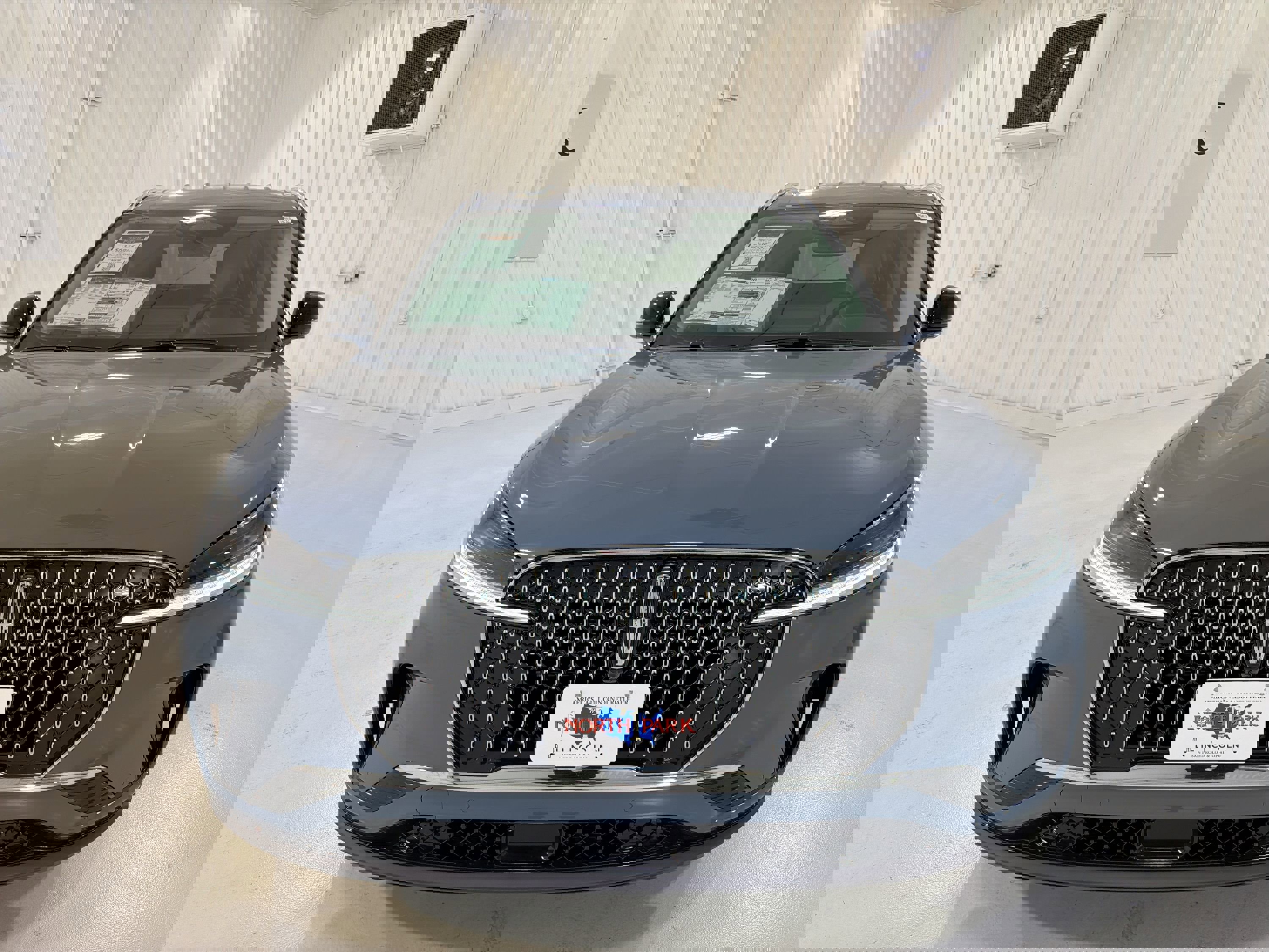 New 2026 Lincoln Aviator AWD image 32