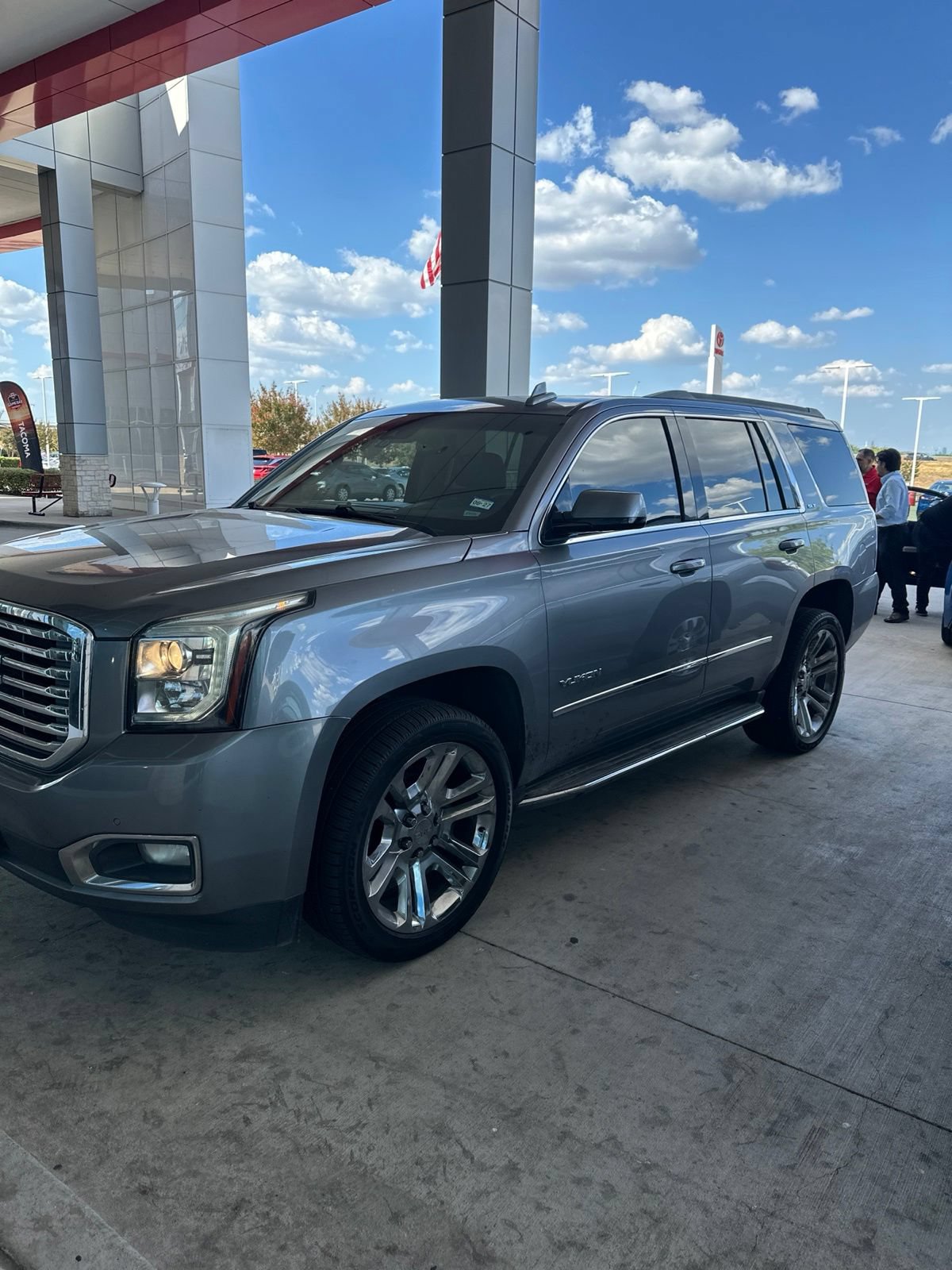 Used 2018 GMC Yukon SLT w/ Premium Edition