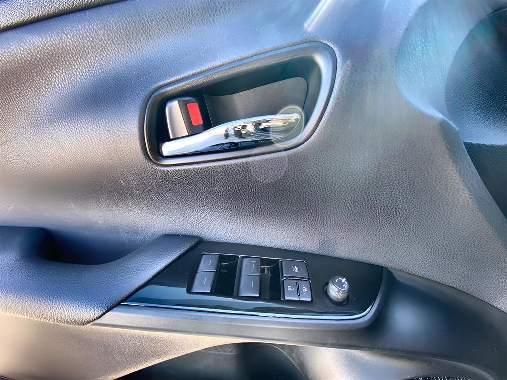 Used 2019 Toyota Prius Limited w/ Premium Convenience Package image 15