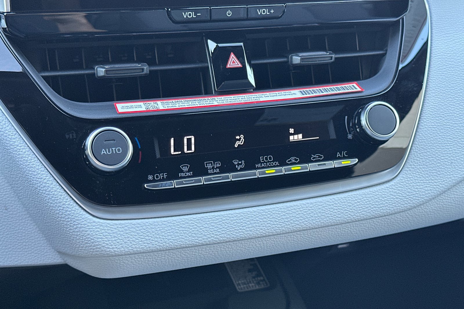 Used 2026 Toyota Corolla SE w/ SE Package image 19