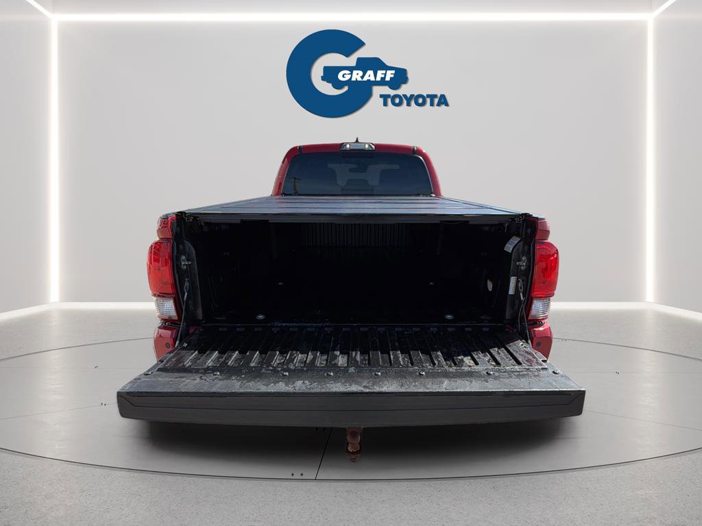 Used 2018 Toyota Tacoma TRD Off-Road w/ Technology Package AWD/4WD image 13