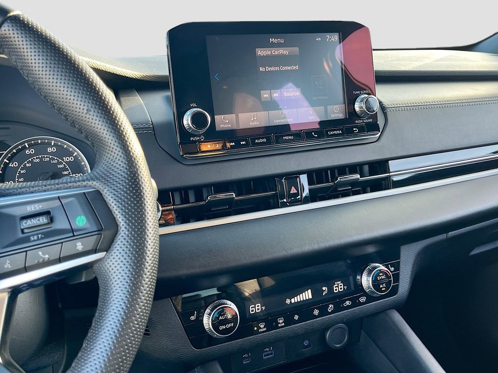 Used 2022 Mitsubishi Outlander SEL Black Edition image 14