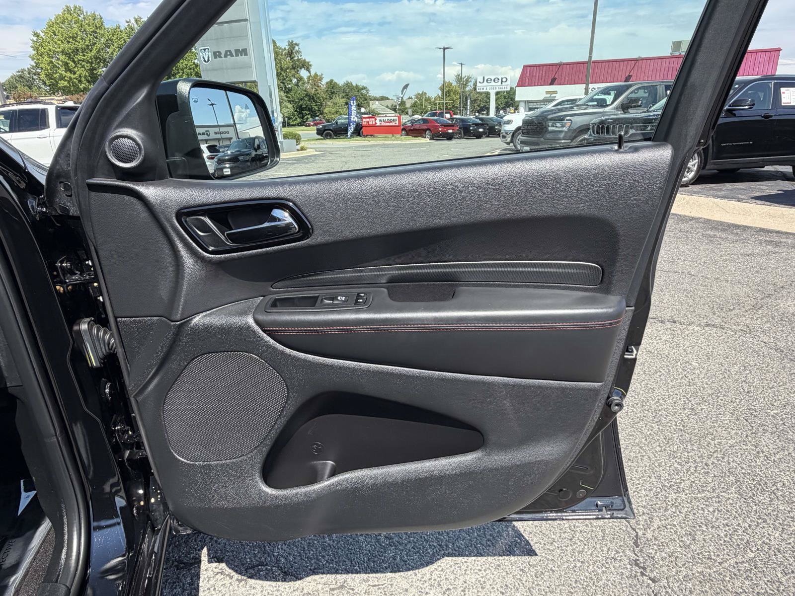 Used 2024 Dodge Durango GT AWD/4WD image 35
