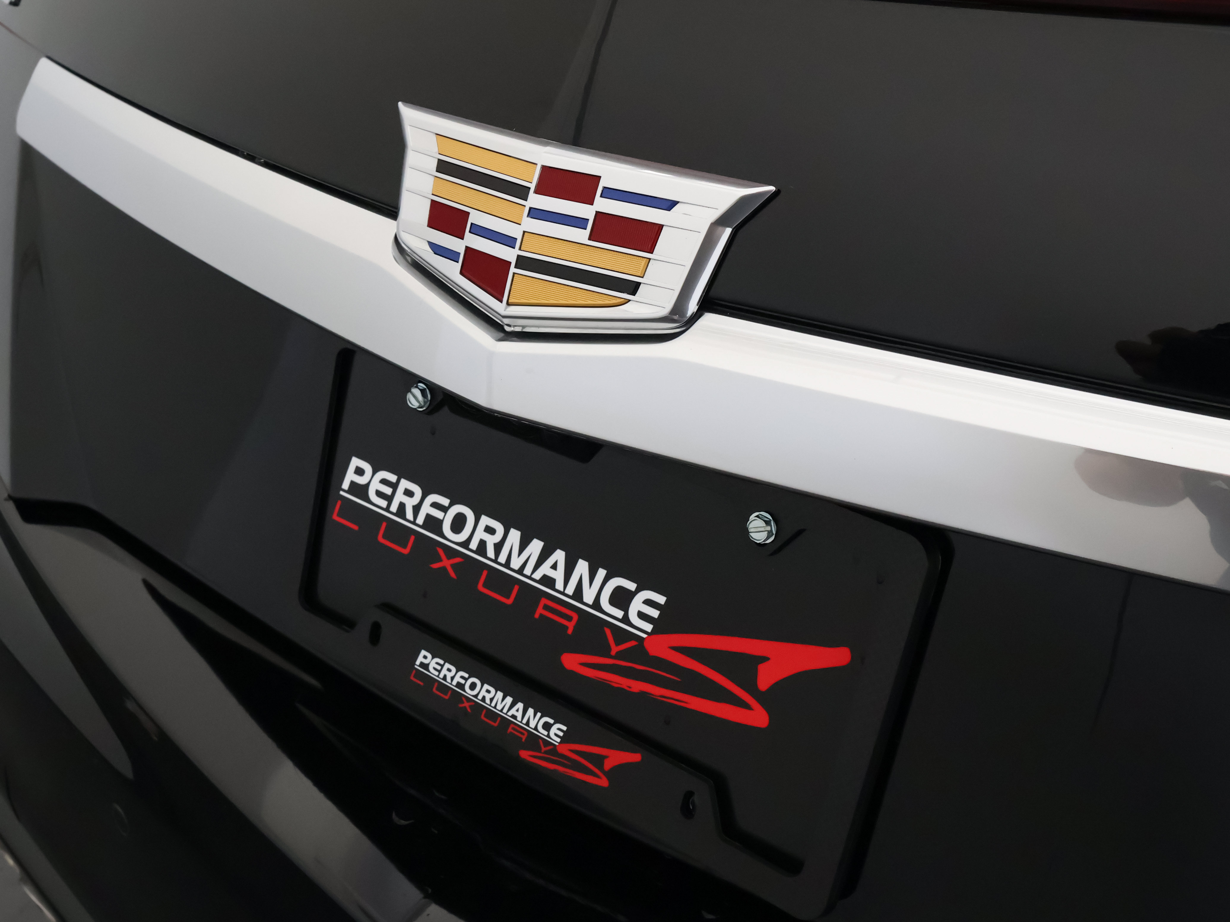 Used 2019 Cadillac CTS V w/ Luxury Package RWD image 47