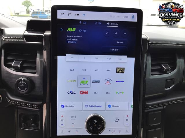 Used 2023 Ford F150 Lightning Platinum AWD/4WD image 19