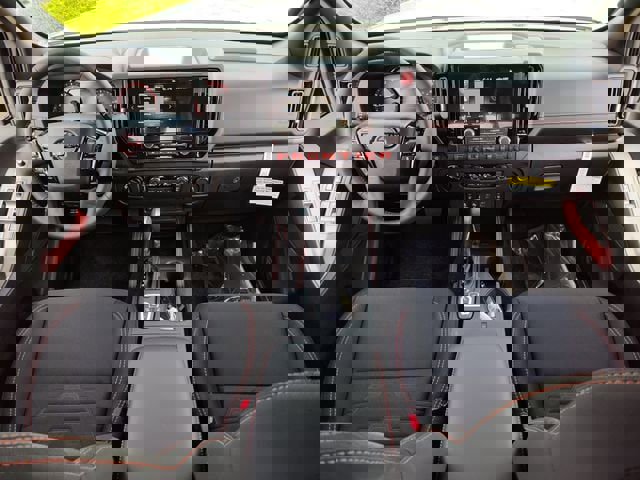 New 2026 Nissan Frontier PRO-4X w/ Pro-4x Convenience Package image 13