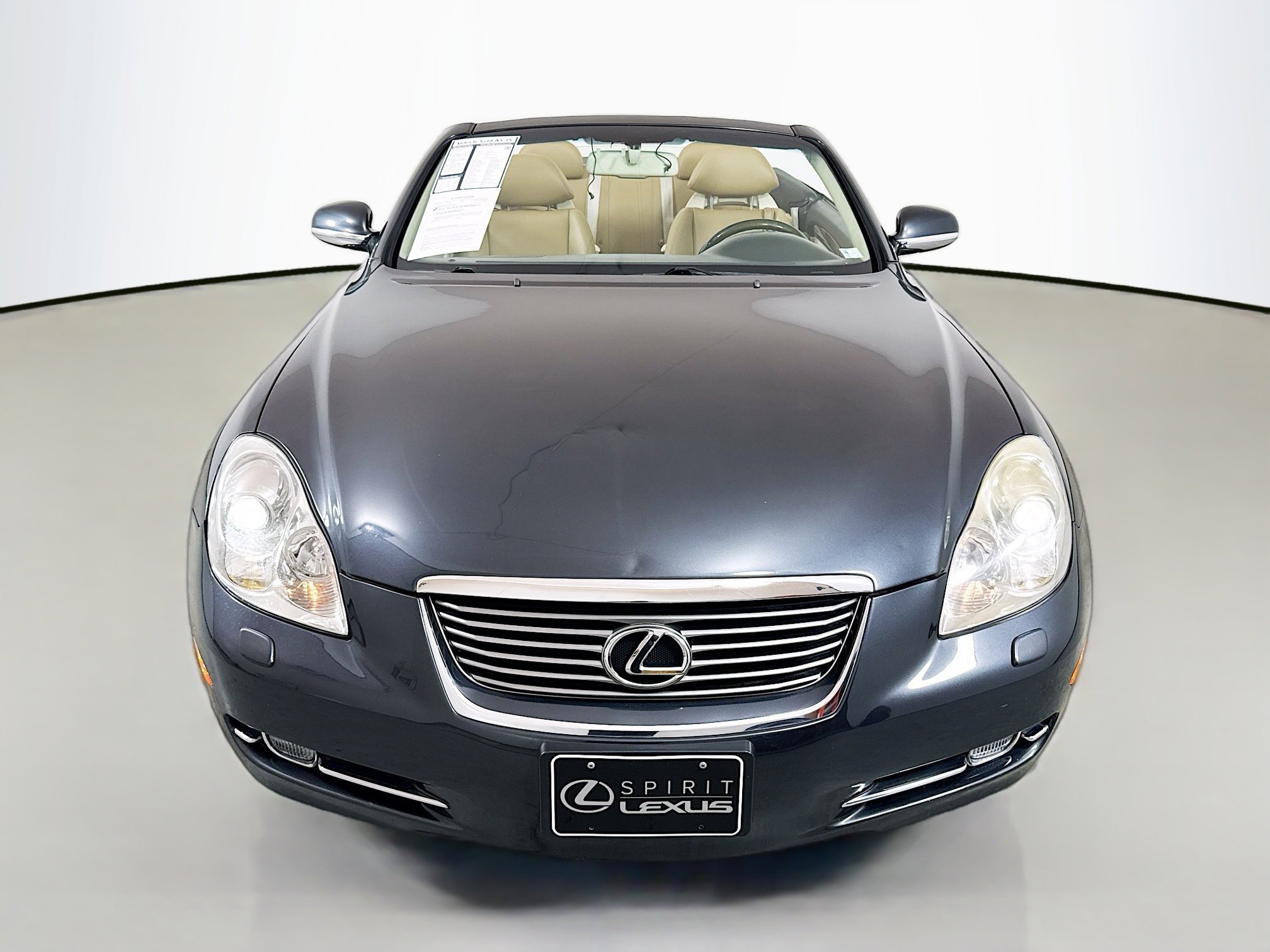 Used 2008 Lexus SC 430 Convertible RWD image 2