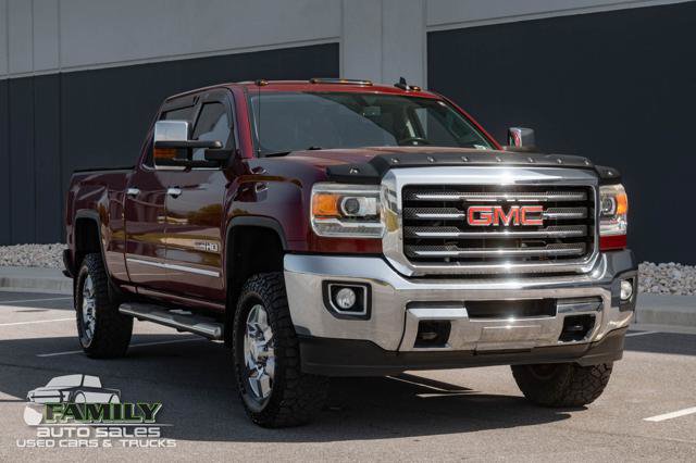 Used 2015 GMC Sierra 2500 SLE w/ All-Terrain HD Package AWD/4WD image 13