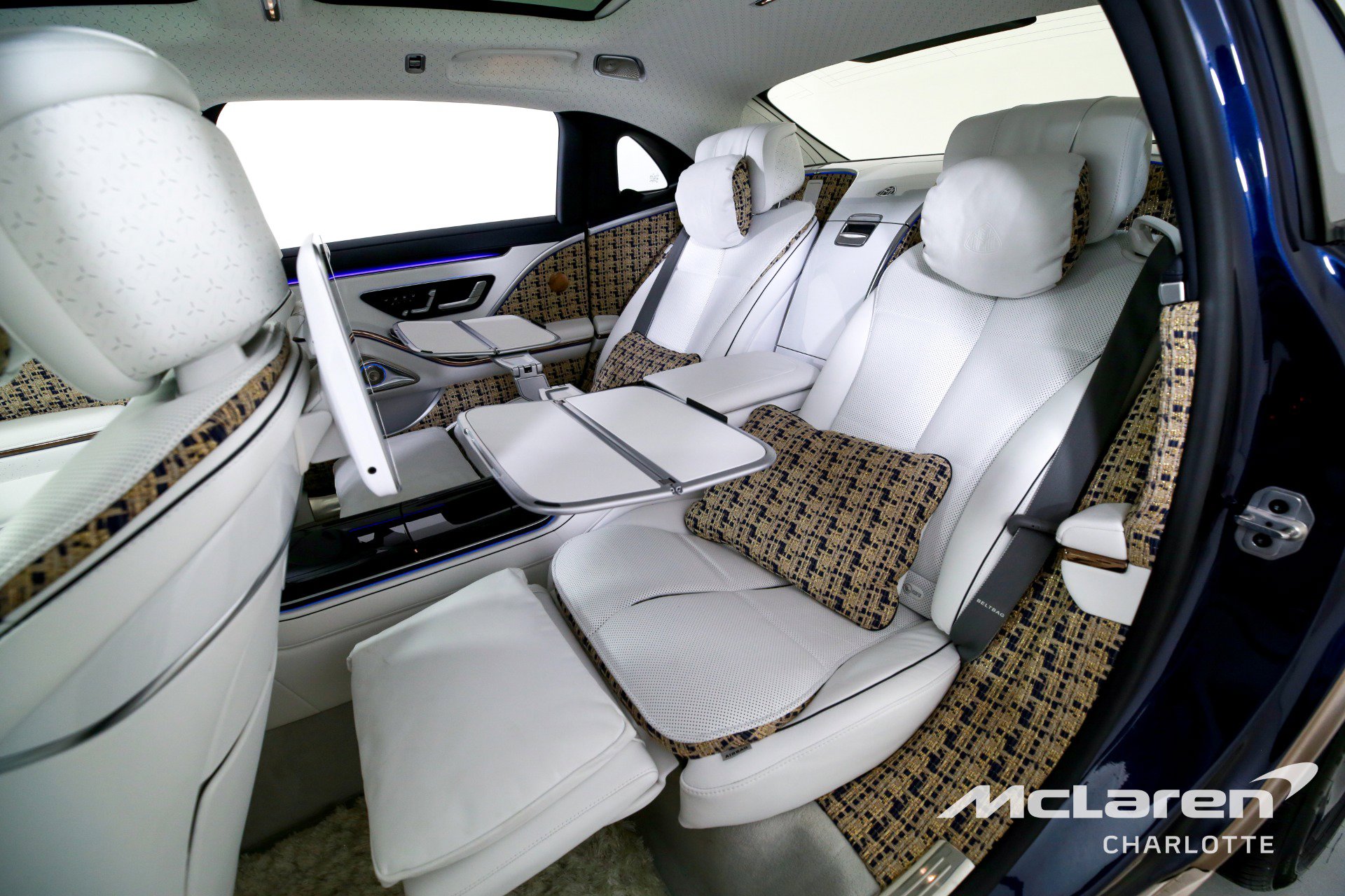 Used 2023 Mercedes-Benz Maybach S 680 4MATIC w/ Manufaktur Leather Package image 17