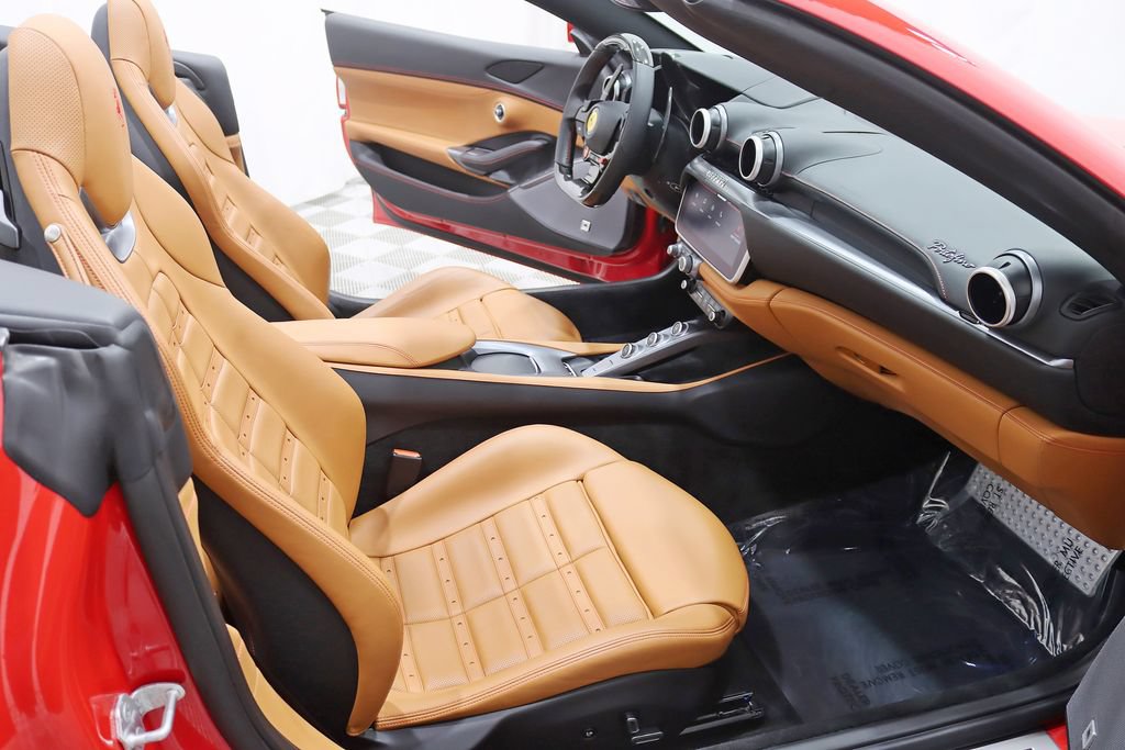 Used 2020 Ferrari Portofino RWD image 36