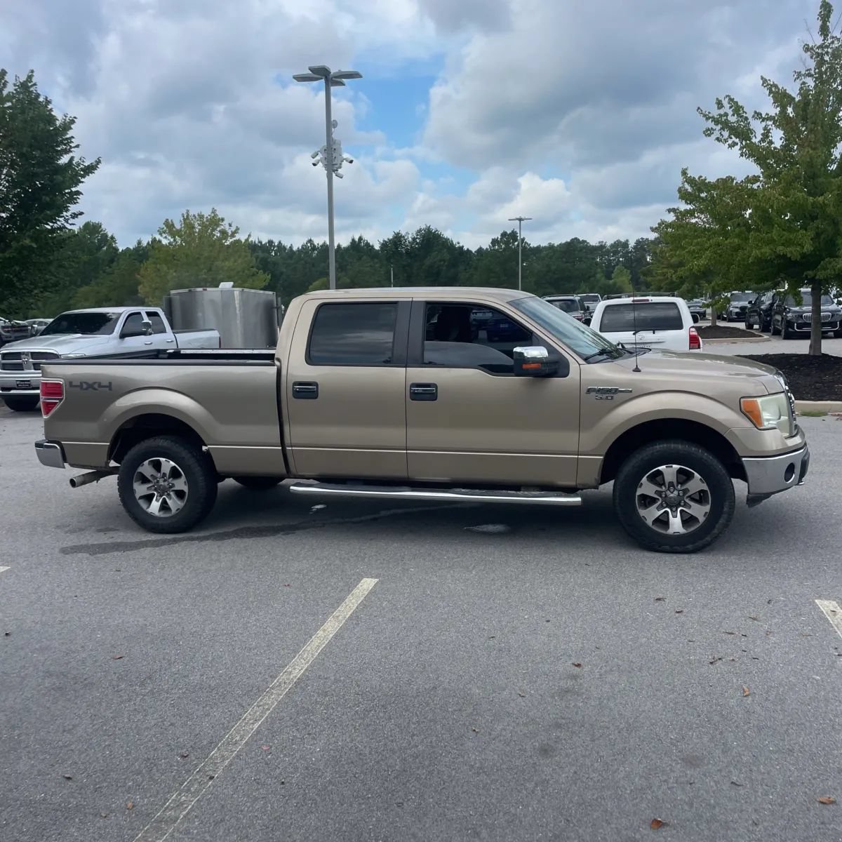 Used 2012 Ford F150 XLT w/ XLT Chrome Pkg AWD/4WD image 10