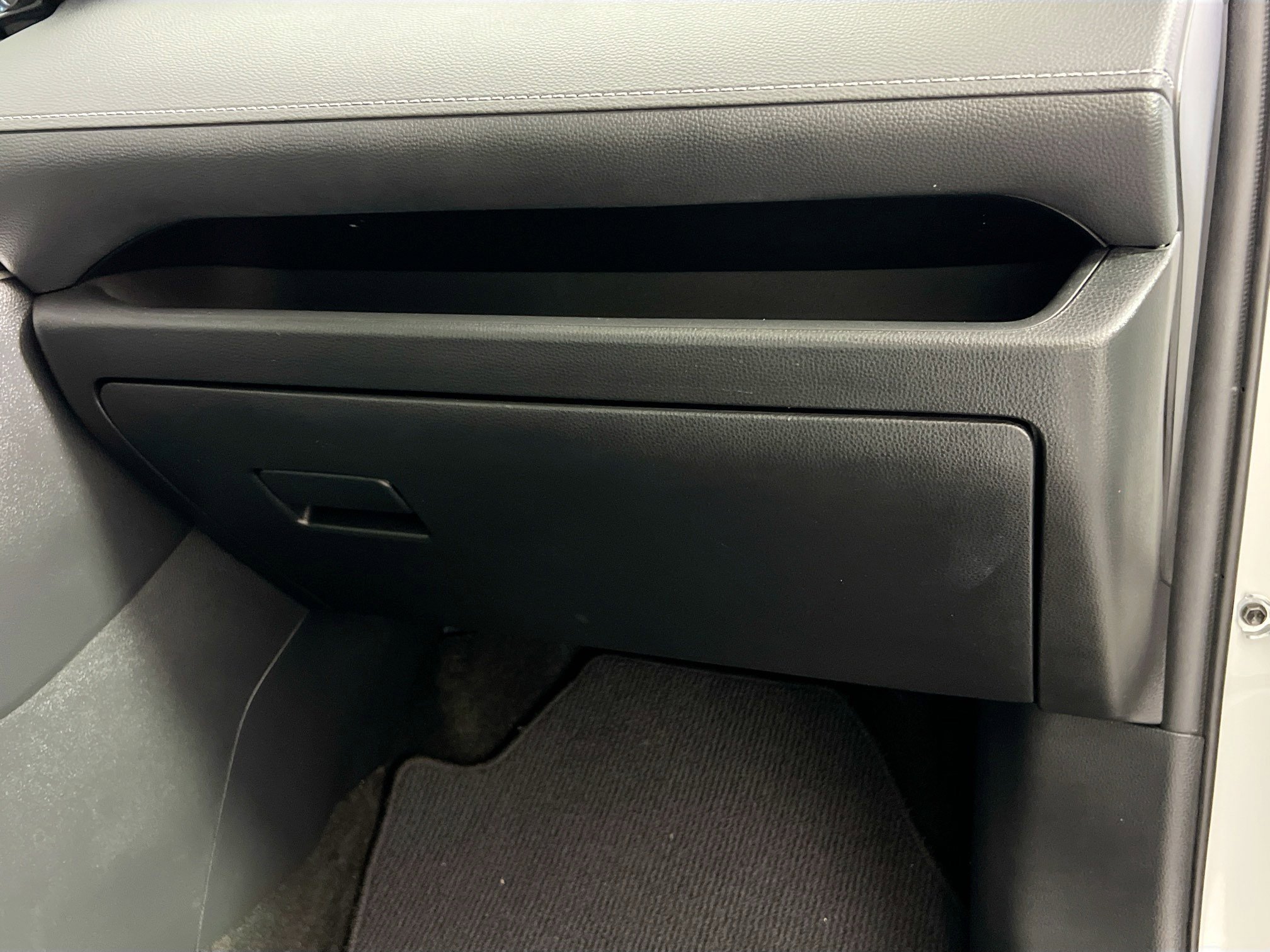 Used 2021 Toyota RAV4 XLE Premium image 35