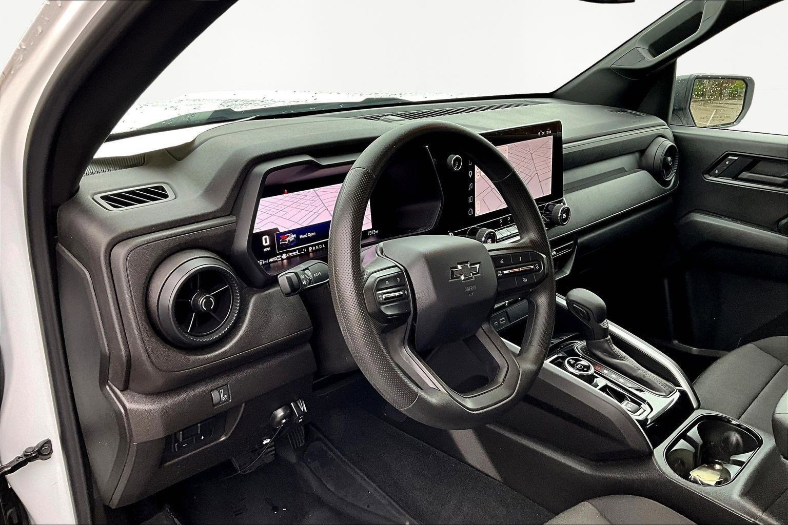 Used 2025 Chevrolet Colorado Trail Boss AWD/4WD image 17